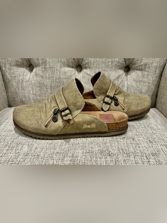 Blowfish Shoes - Blowfish Malibu Metallic Gold Slip On Clogs with Buckle & Zipper Detail Sz 7.5